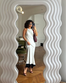 Léna Mahfouf feet photo thumbnail