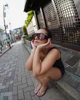 Léna Mahfouf feet photo thumbnail