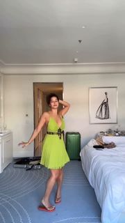 Léna Mahfouf feet photo thumbnail