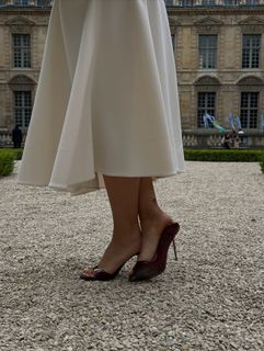 Léna Mahfouf feet photo thumbnail