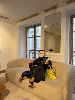 Léna Mahfouf feet photo thumbnail