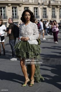 Léna Mahfouf feet photo 4