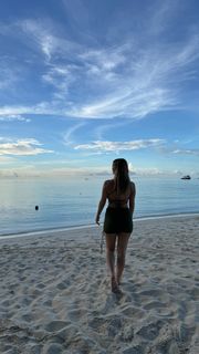 Lía Sikora feet photo 1