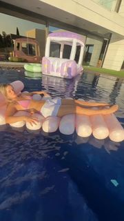 Lía Sikora feet photo 5