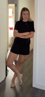 Lía Sikora feet photo 7
