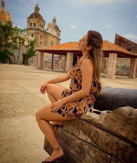 Lívia Andrade feet photo thumbnail