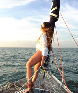 Lívia Andrade feet photo thumbnail