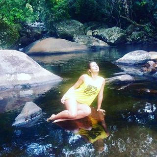 Lívia Andrade feet photo thumbnail