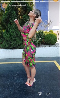 Lívia Andrade feet photo thumbnail