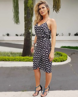 Lívia Andrade feet photo thumbnail