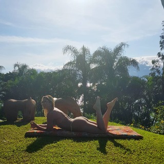 Lívia Andrade feet photo thumbnail