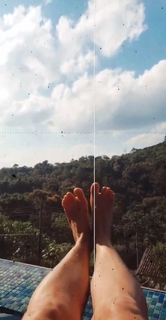 Lívia Andrade feet photo thumbnail