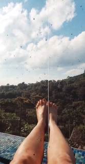 Lívia Andrade feet photo thumbnail