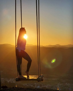 Lívia Andrade feet photo thumbnail