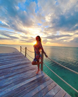 Lívia Andrade feet photo thumbnail