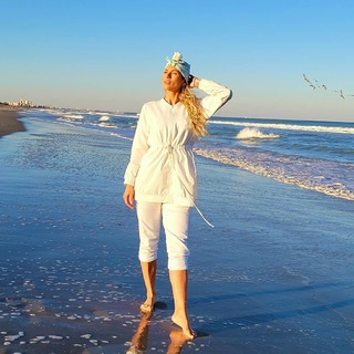 Lívia Andrade feet photo thumbnail