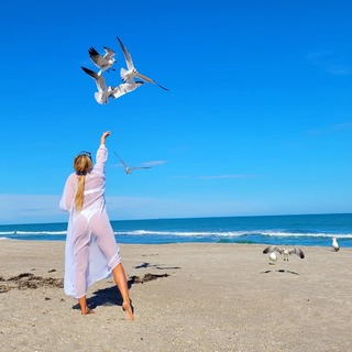 Lívia Andrade feet photo thumbnail