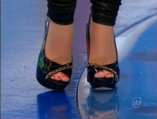 Lívia Andrade feet photo thumbnail