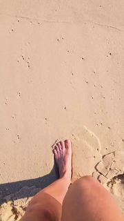 Lívia Andrade feet photo 8