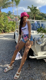Lívia Nunes Marques feet photo 1
