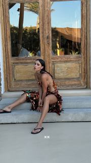 Lívia Nunes Marques feet photo 8