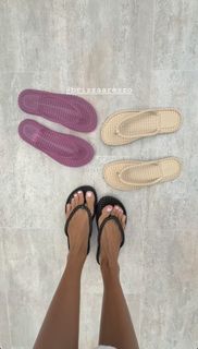 Lívia Nunes Marques feet photo 9