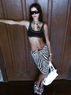 Lívia Nunes Marques feet photo 13
