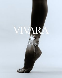Lívia Nunes Marques feet photo 3