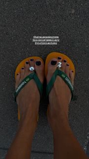 Lívia Nunes Marques feet photo 1