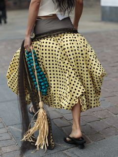 Lívia Nunes Marques feet photo 8