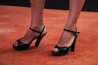 Lúcia Moniz feet photo 12