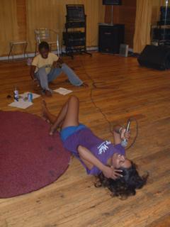 M.I.A. feet photo thumbnail