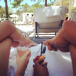 M.J. Acosta feet photo 3