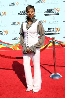 MC Lyte feet photo 17