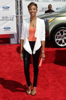 MC Lyte feet photo 14