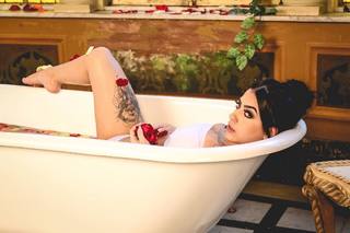 MC Mirella feet photo thumbnail