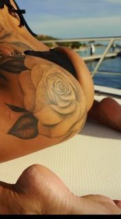 MC Mirella feet photo thumbnail