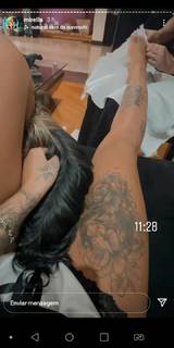 MC Mirella feet photo thumbnail