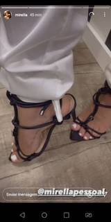 MC Mirella feet photo thumbnail