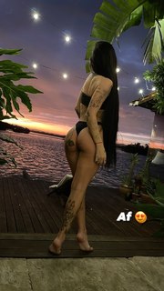 MC Mirella feet photo thumbnail