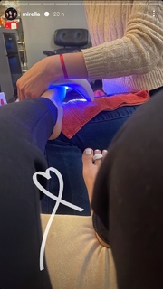 MC Mirella feet photo thumbnail