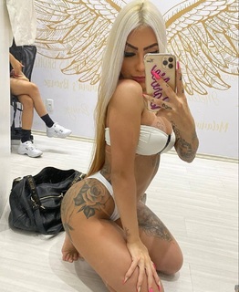 MC Mirella feet photo thumbnail