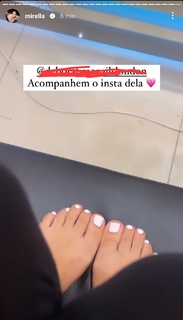 MC Mirella feet photo thumbnail