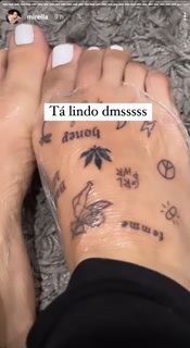 MC Mirella feet photo thumbnail
