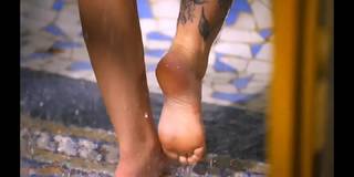 MC Mirella feet photo thumbnail