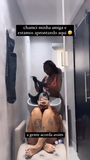 MC Mirella feet photo thumbnail