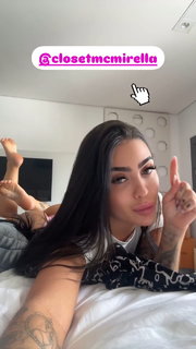 MC Mirella feet photo thumbnail