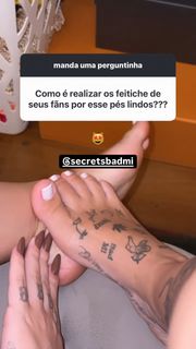 MC Mirella feet photo thumbnail