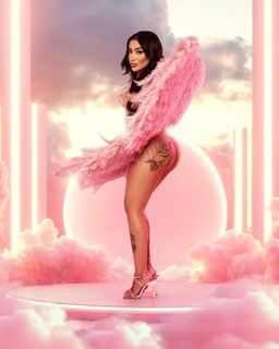 MC Mirella feet photo thumbnail