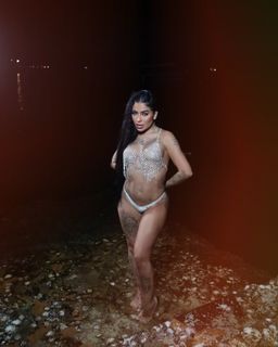 MC Mirella feet photo thumbnail